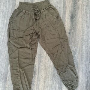 Ci Sono Olive Smocked Pants